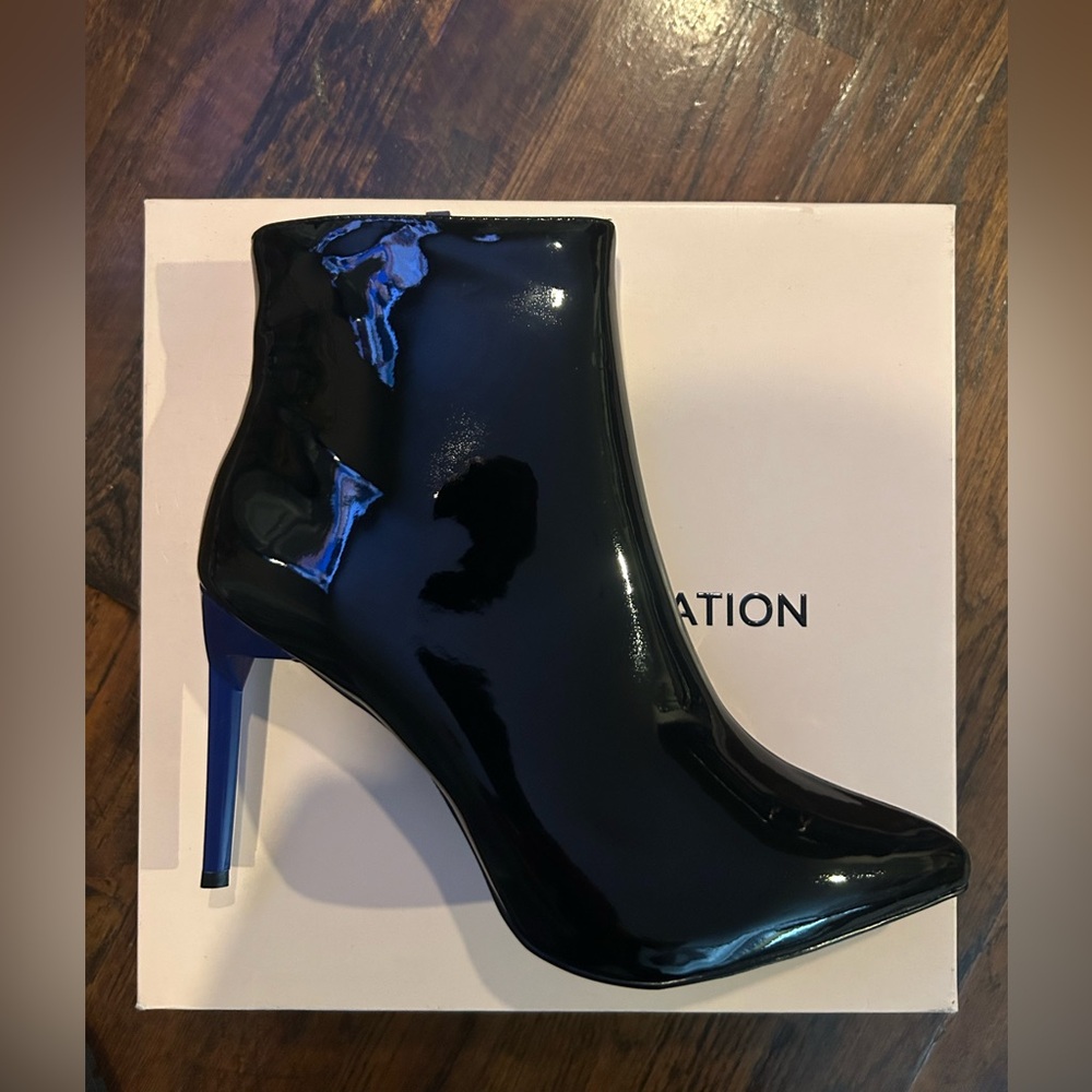Bcbg Helen smooth patent leather size 7